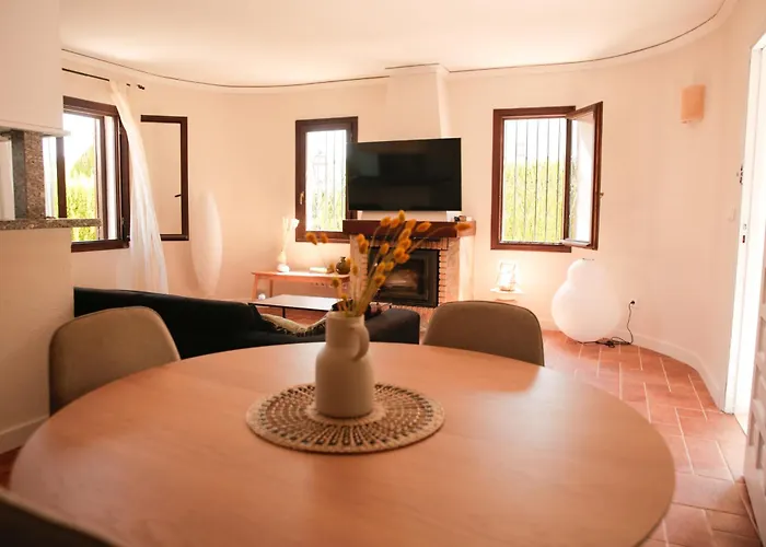Deniahouse